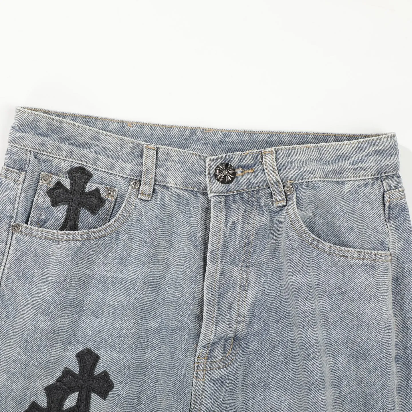 P280 Chrome Heart ｜Chrome Heart CH Heavy Industry Horsehair Spliced Flared Leather Jeans- 7*7 tannin 13.5 ammonia blue cow fabric, spliced with different colors of distressed denim, complete set of denim washing processes such as stone grinding, desizing, malaysian, hand rubbing, hanging grinding, fermentation washing, full spray, cat suede, etc. The genuine leather cross is made of natural horse hair and first-layer sheepskin. Because of the natural color of horse hair, different parts of the fur have different shades, and each pair is different, which is different from the imitation leather on the market. Each pair is the same; because the trousers are custom-made cross genuine leather trousers, they need to be disassembled many times, which is troublesome to sew and the shipment is very slow. Color: Spliced blue Size: 28 30 32 34 36
